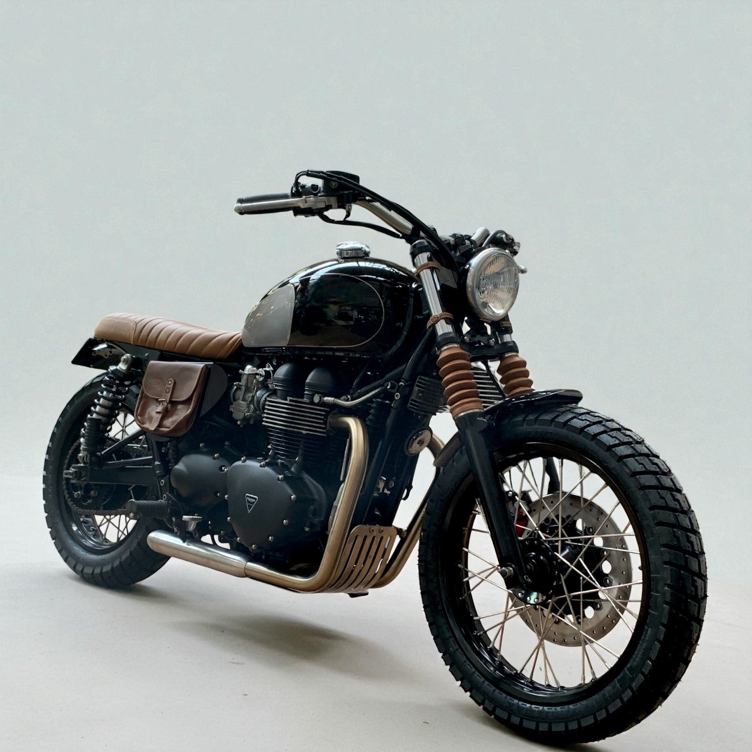 T100 Bonneville Triumph cafe racer